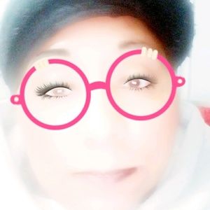 Meet your Posher, Mirta